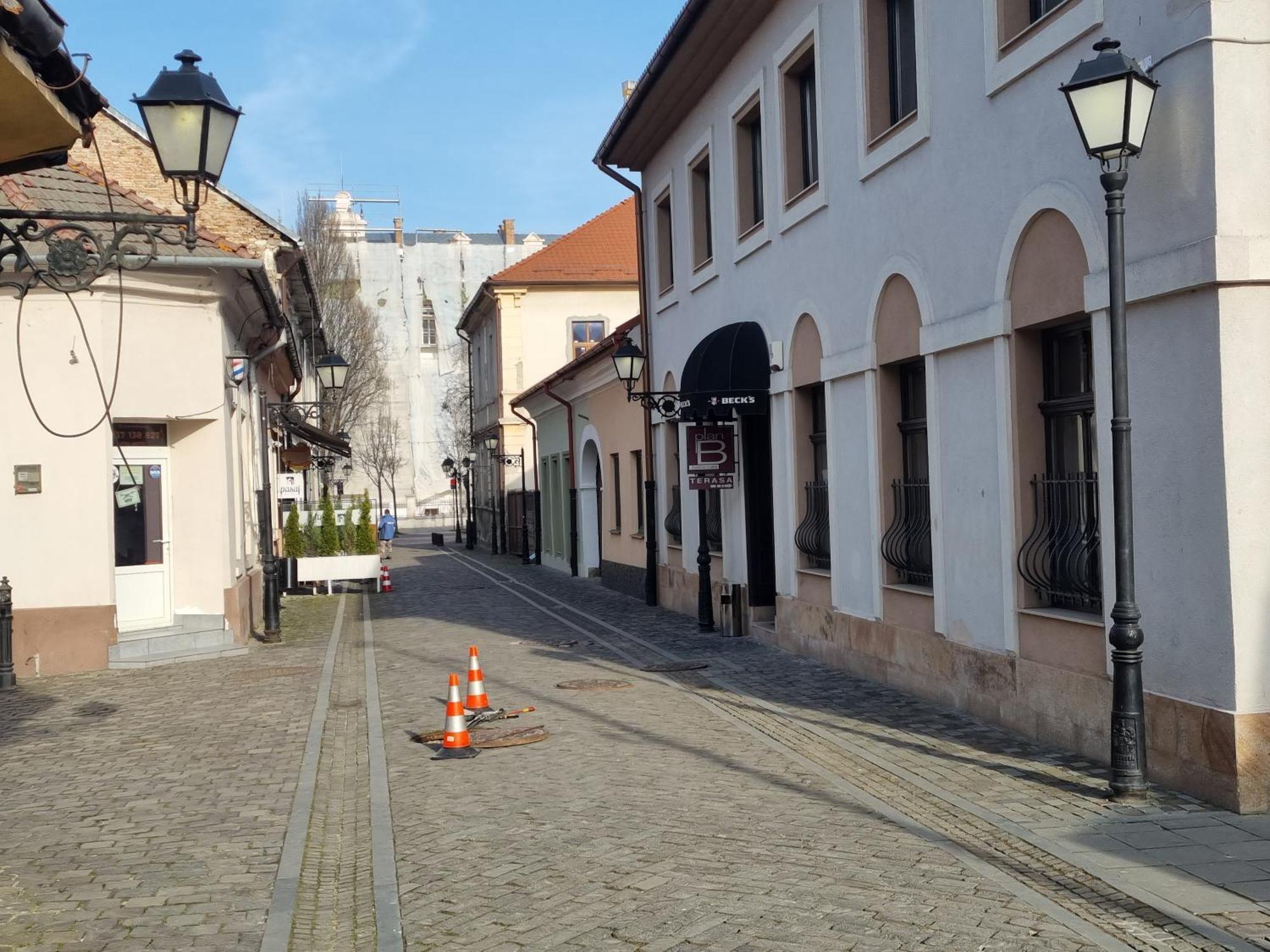 Ultracentral Garage Studio Bistrita  Exterior photo